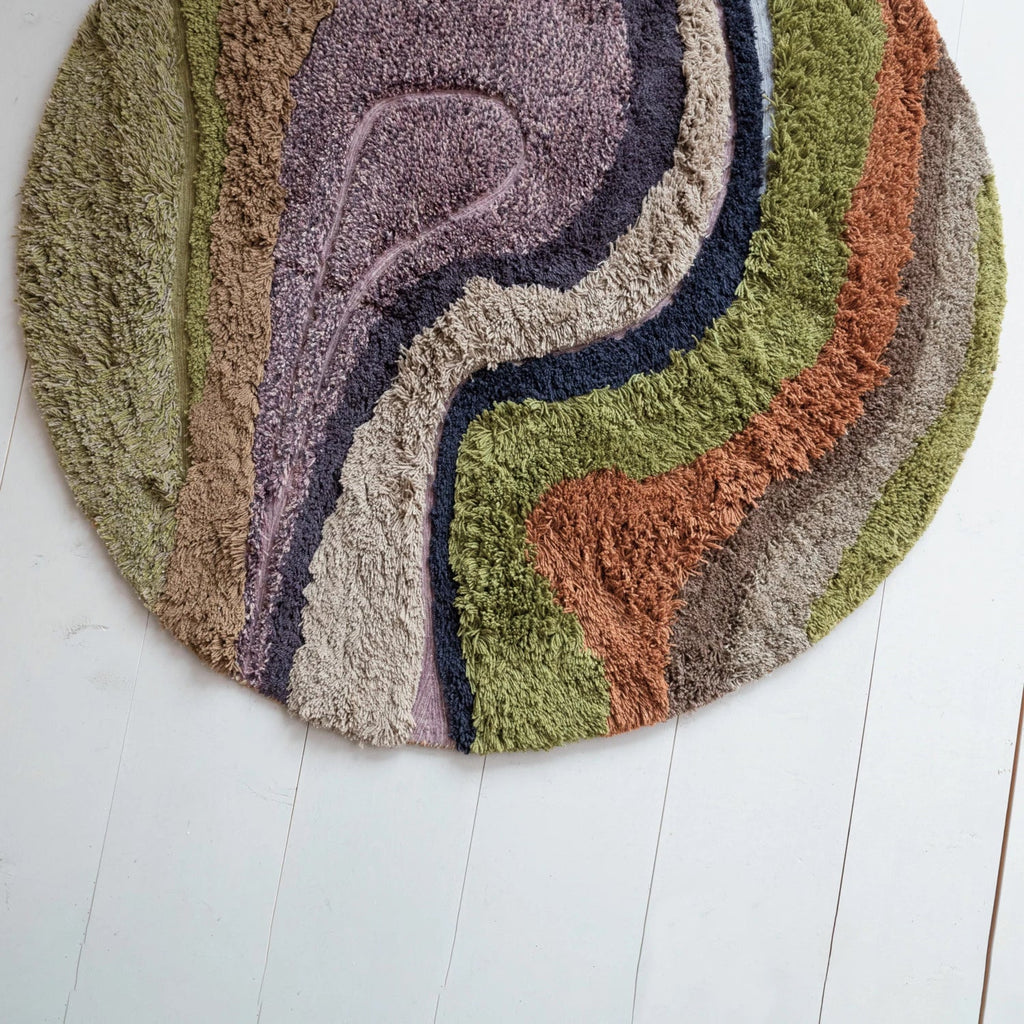 5' Round Wool & Cotton Tufted Rug w/ Abstract Design & Varying Pile Height - Mockingbird on Broad